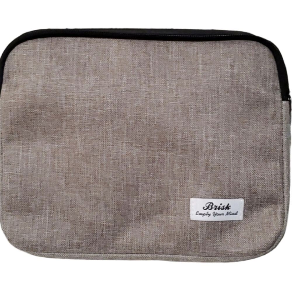 Brisk Empty Your Mind Tablet Case Gray Black
